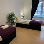 Direkt Am Hauptbahnhof - Perfekt Fuer Pendler Und Monteure דירה Neumünster
