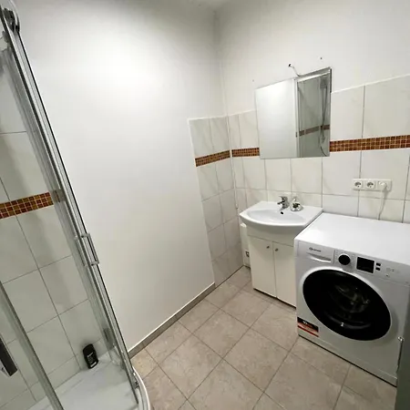 Apartment 110 Qm Große Direkt Am Hauptbahnhof Neumünster