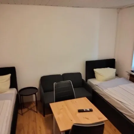 Direkt Am Hauptbahnhof - Perfekt Fuer Pendler Und Monteure Appartement Neumünster