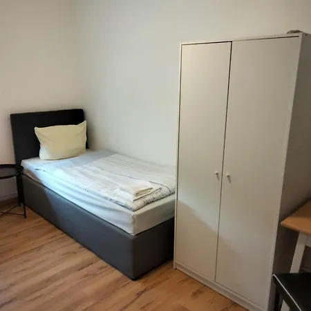 110 Qm Große Direkt Am Hauptbahnhof * Neumünster