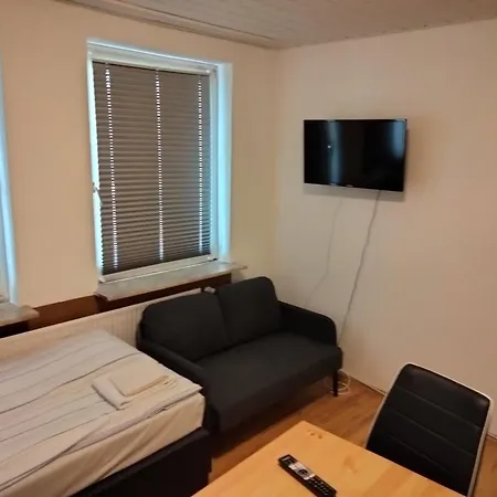 Direkt Am Hauptbahnhof - Perfekt Fuer Pendler Und Monteure Appartement Neumünster