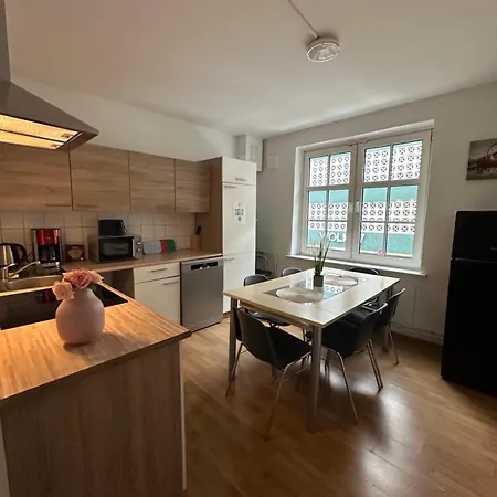 110 Qm Große Direkt Am Hauptbahnhof * Neumünster