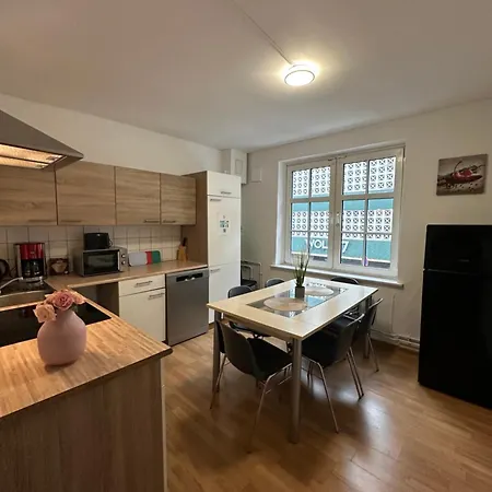 Apartament Direkt Am Hauptbahnhof - Perfekt Fuer Pendler Und Monteure Neumünster
