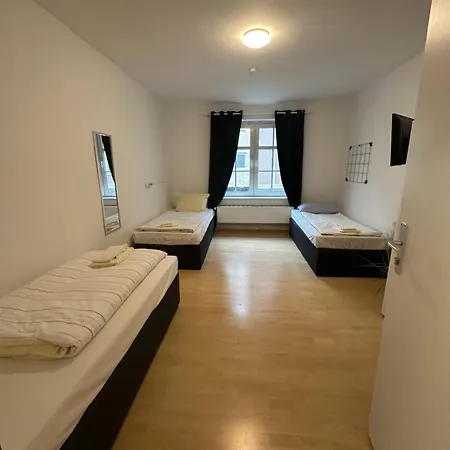 110 Qm Große Direkt Am Hauptbahnhof * Neumünster